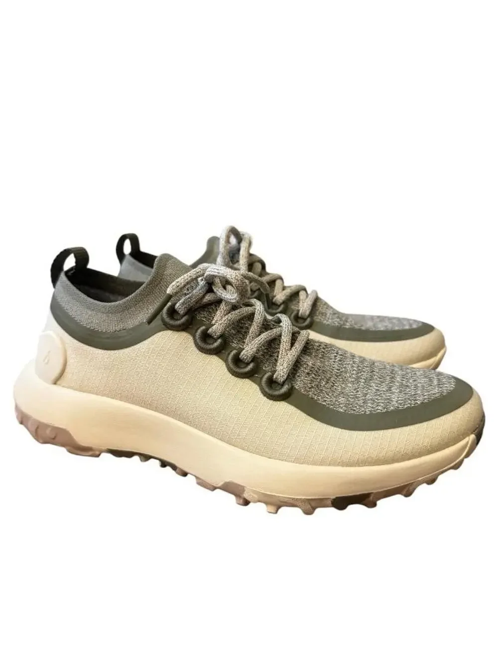 All Birds Trail Runners Women size 8 EUC